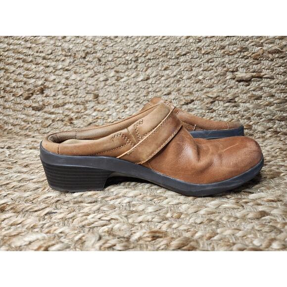 Women's Clarks Angie Mist Brown Leather Comfort Clogs Size 7 M Cushioned - Picture 6 of 11